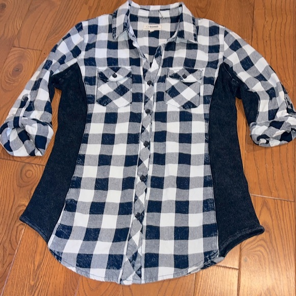 Ci Sono dark blue and White Plaid Button-Up Shirt stretchy sides size medium - Picture 1 of 13